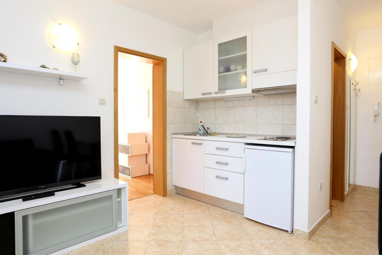 Apartments And Rooms With Parking Space Rogoznica - 10339 Esterno foto